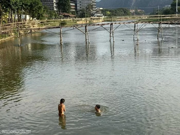 Vang Vieng - Bức tranh đồng quê sống động của đất nước triệu voi - Hình 3