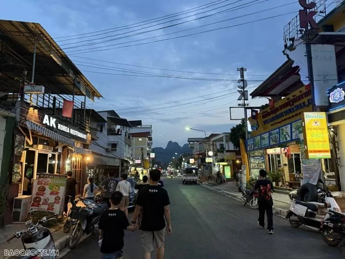 Vang Vieng - Bức tranh đồng quê sống động của đất nước triệu voi - Hình 2