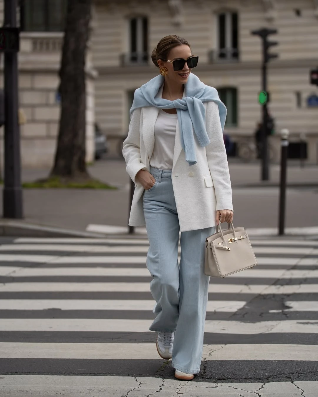 Xu hướng quần jeans đẹp nhất mùa này - Hình 9
