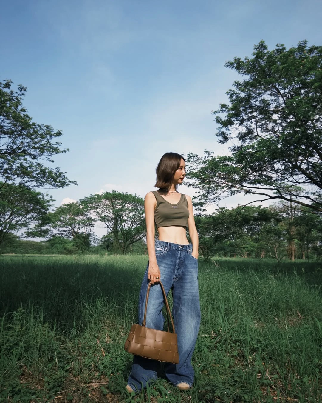Xu hướng quần jeans đẹp nhất mùa này - Hình 3