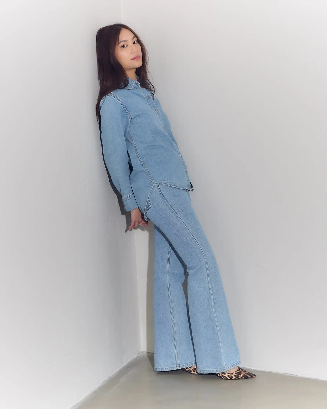 Xu hướng quần jeans đẹp nhất mùa này - Hình 6