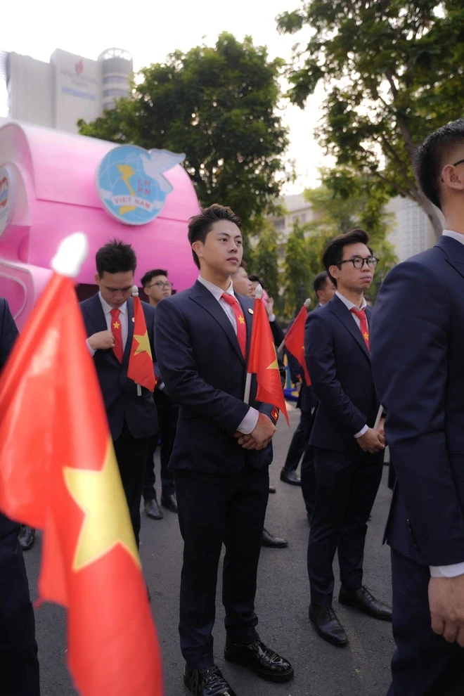 Chí Bảo khối Doanh nhân giật sóng Lê Hoàng Hiệp, profile lọt top danh giá? - Hình 5