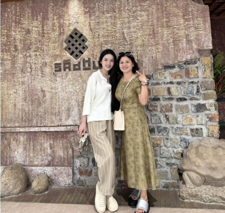 Chu Thanh Huyền tích cực dát vàng lên mẹ chồng, nên được cưng bất chấp drama - Hình 3