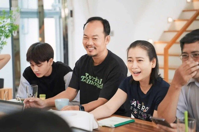 Long Đẹp Trai liều mình theo nghệ thuật dù bố mẹ ngăn cấm - cái giá của đam mê? - Hình 2