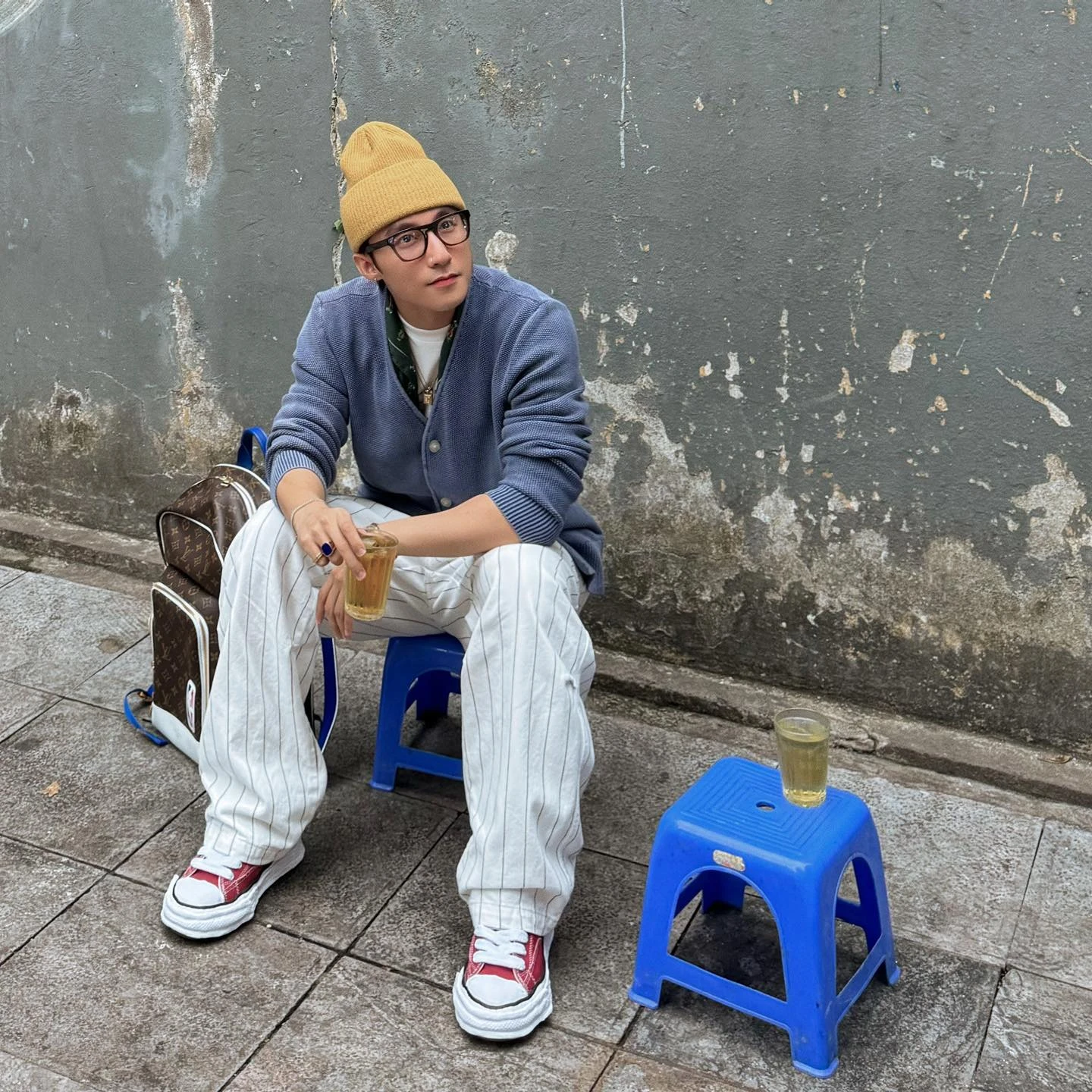 Sơn Tùng hứa là làm, đán.h úp chợ Bến Thành, lấy túi LV 300 triệu đựng măng cụt - Hình 6