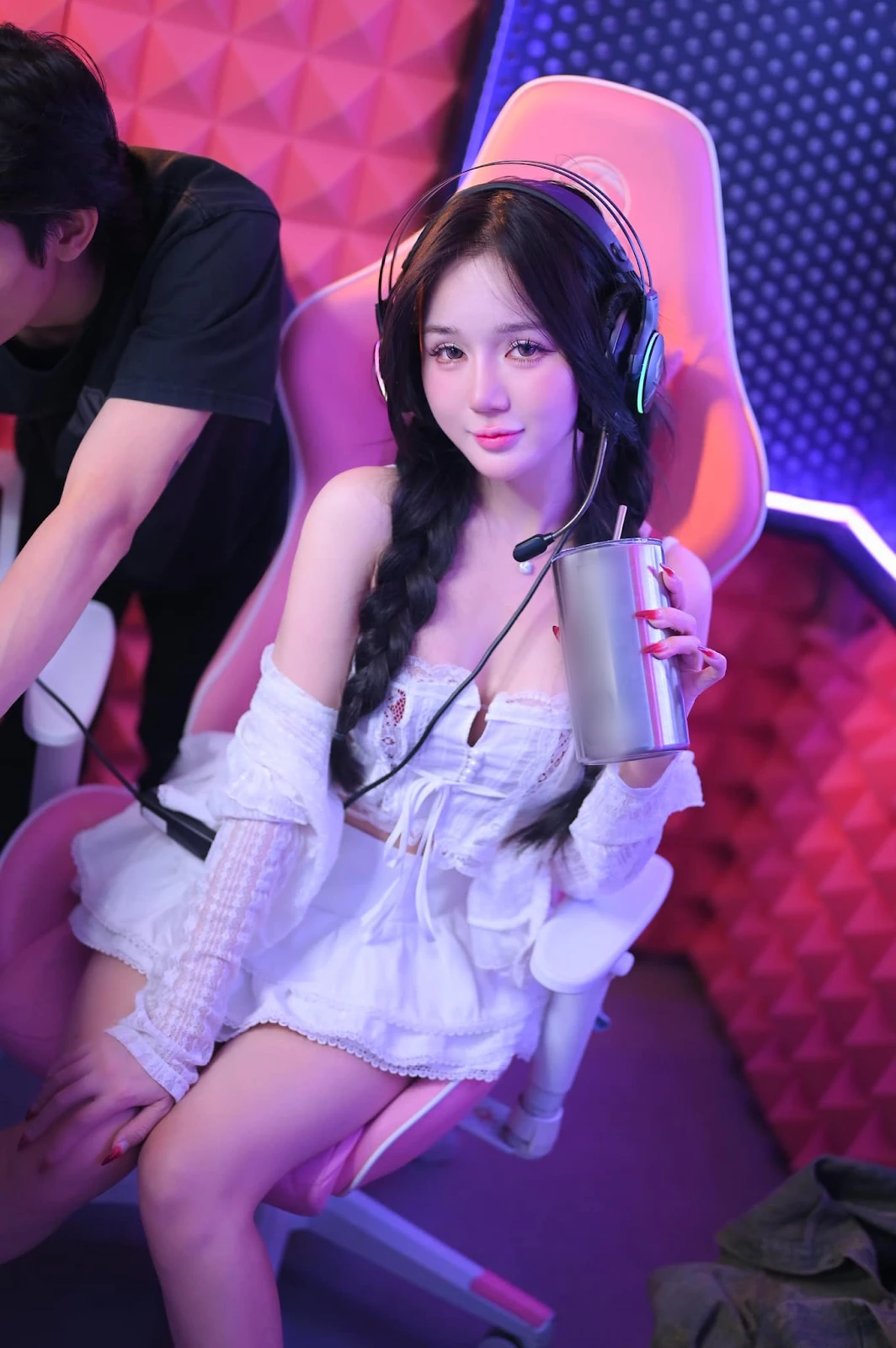 Thiên Thy Saint: Bị đồn yêu đệ tử Độ Mixi, khoe bồ bằng ảnh 17 , vừa tái xuất - Hình 7