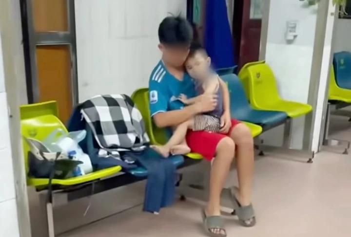 Vụ nộp đủ tiề.n mới cấp cứu CA vào cuộc, nhân viên y tế đình chỉ, bé thoát nạn - Hình 1