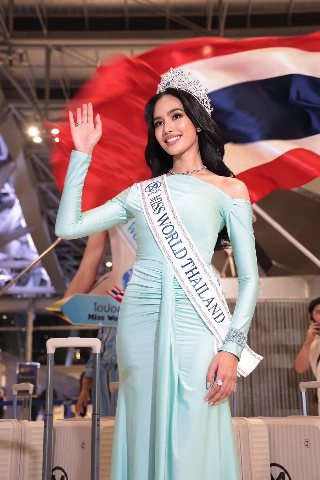 Miss World 2025: quy tụ dàn mỹ nhân cực chiến, Ý Nhi được tiên đoán out top 10 - Hình 2