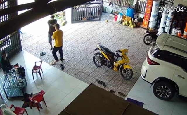 Tài xế vụ n.ữ sin.h Vĩnh Long sắp tỉnh, mẹ ruột đưa ra yêu cầu, Luật sư tung đòn - Hình 2
