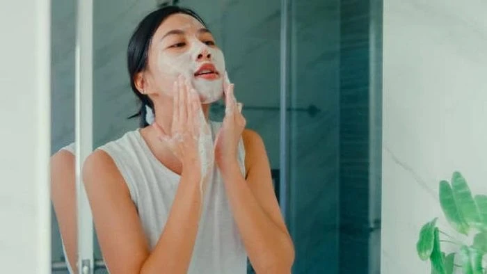 6 việc nhất định phải làm nếu bạn trang điểm mỗi ngày - Hình 1