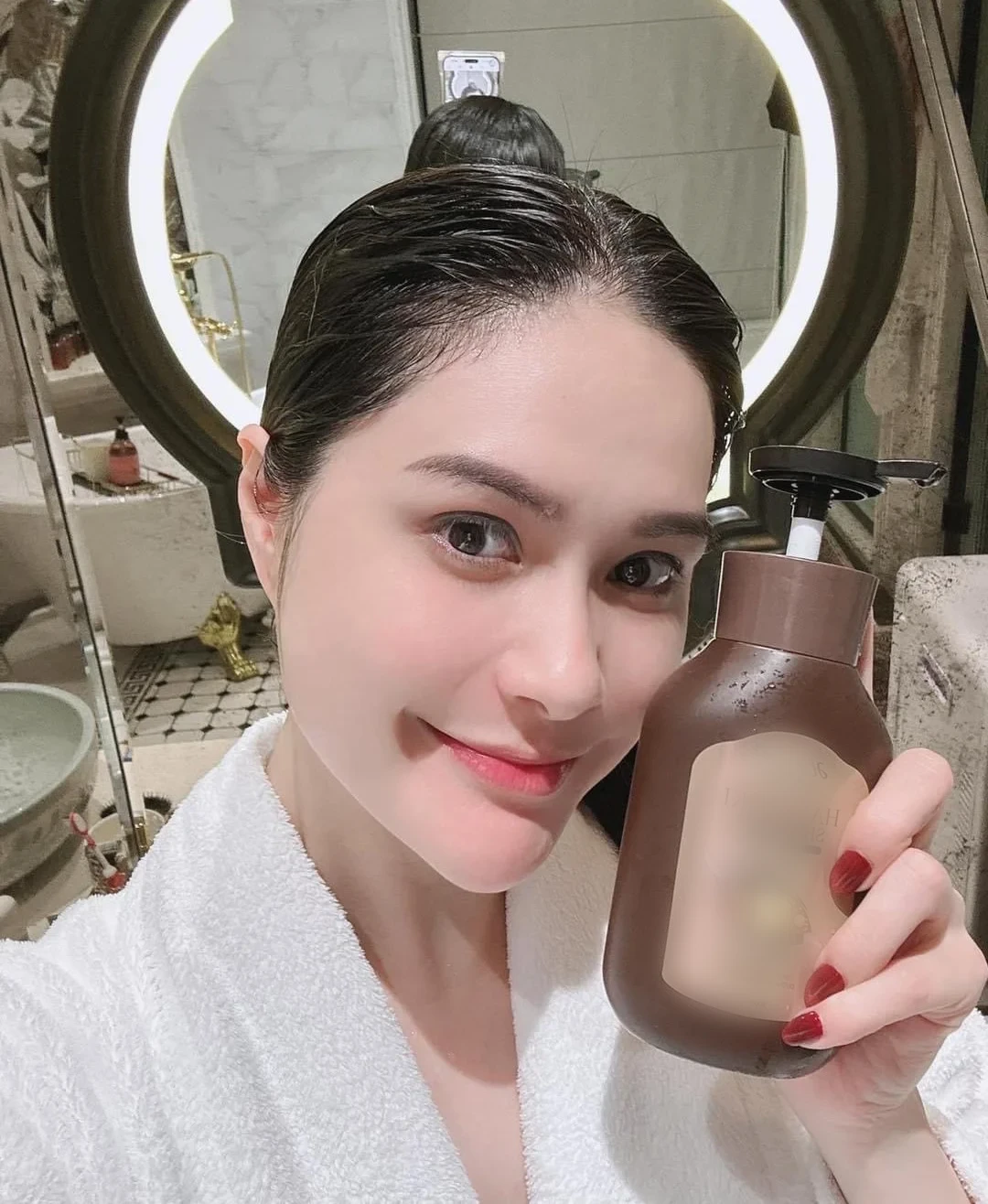 Đoàn Di Băng thành người bị hại vụ dầu gội rởm, xin lỗi, CĐM đào clip PR lố? - Hình 3