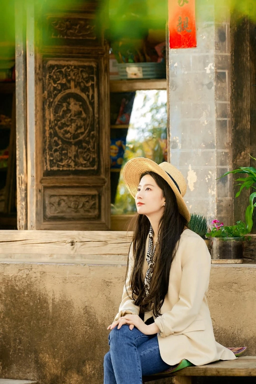 Lưu Diệc Phi bị đồng nghiệp phanh trên sóng livestream fan đồng loạt quay xe - Hình 4