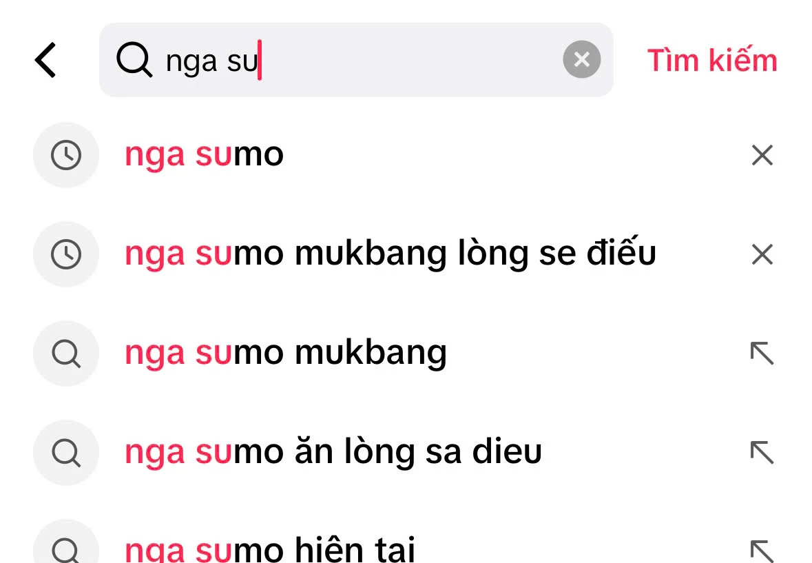 Nga Sumo: Nhỏ con nhưng dạ dày không đáy, ăn 15kg lòng se điếu, sức khỏe ra sao? - Hình 8