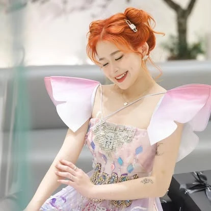 Rich kid Chao thắng Jenny Huỳnh 1-0, khéo léo khoe 2 thứ đắt giá - Hình 7