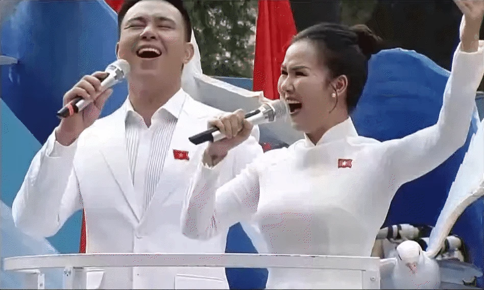 Võ Hạ Trâm lại tag Duyên Quỳnh khoe chiến tích ê hề, dân tình vào soi thái độ? - Hình 3