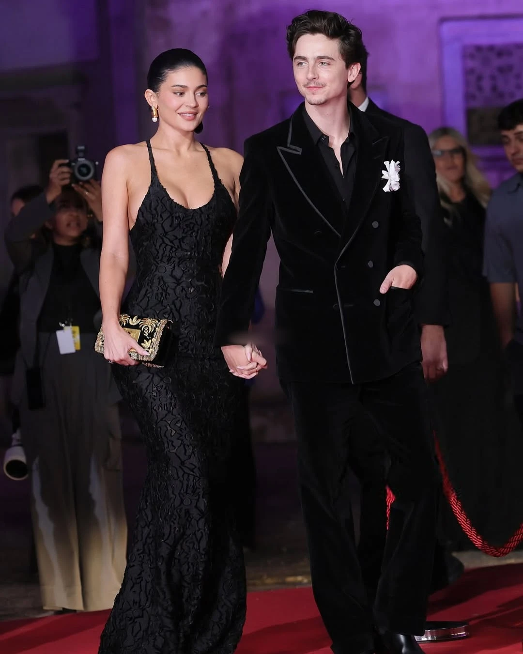 Kylie Jenner lần đầu đi thảm đỏ với Timothée Chalamet, quê xệ vì 1 điều - Hình 2