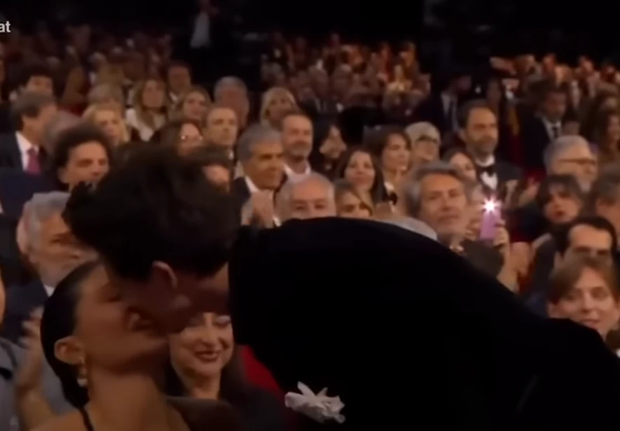 Kylie Jenner lần đầu đi thảm đỏ với Timothée Chalamet, quê xệ vì 1 điều - Hình 3