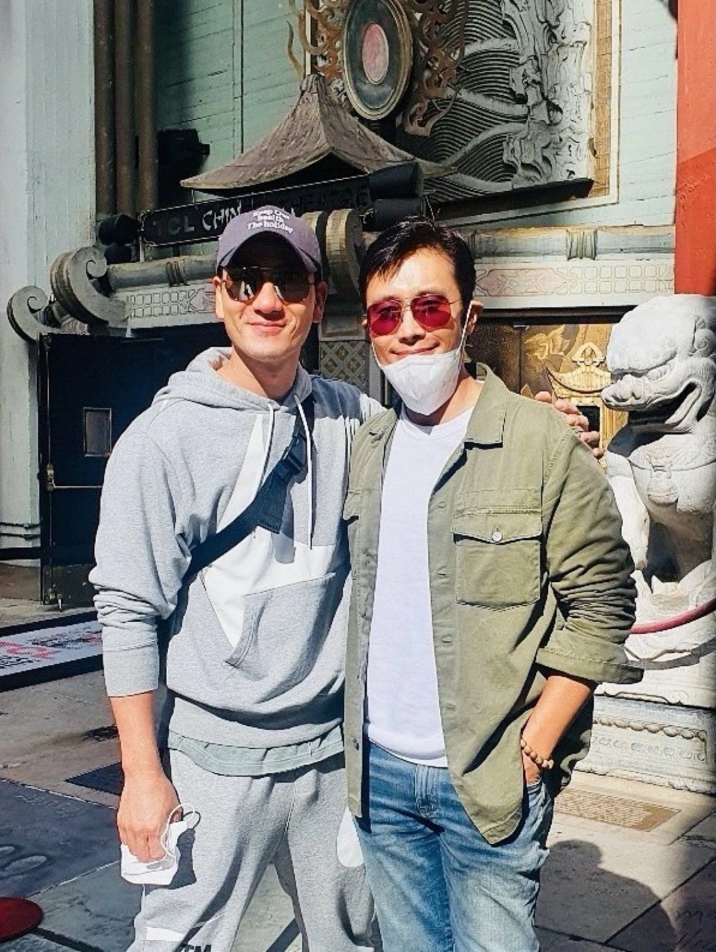 Lee Byung-hun bị tung ảnh quá khứ sốc ở Baeksang, hướng nội hết đời còn lại - Hình 13