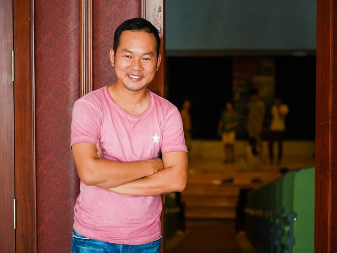 Long Đẹp Trai tuổ.i thơ khốn khó, trắng tay ăn mì gói, suýt bỏ nghề vì 1 lý do! - Hình 3