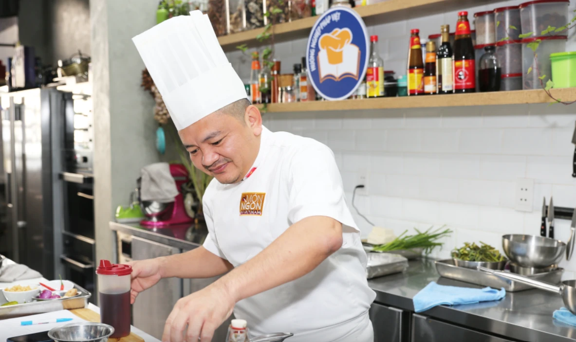 Vụ lòng se điếu fake: Đại sứ ẩm thực ra kèo 1 tỷ, tiết lộ bùa phép heo bệnh? - Hình 2