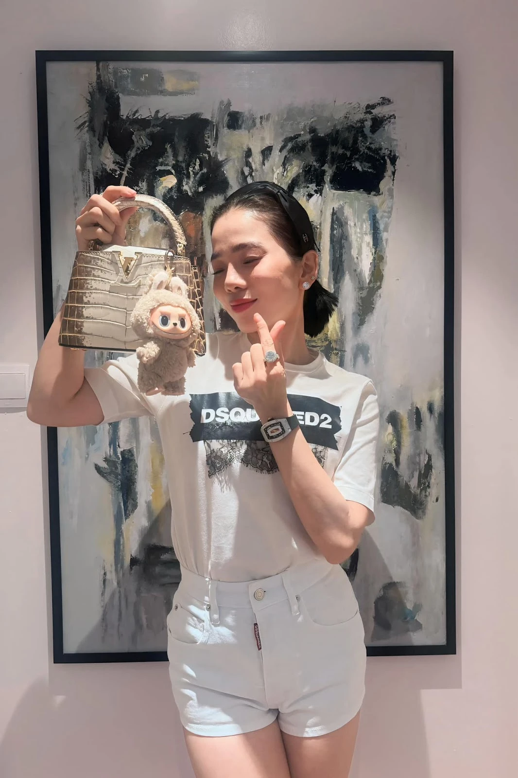 Rộ ảnh Lệ Quyên và tình trẻ kém 12 tuổi đi mua kim cương, sắp kết hôn? - Hình 6