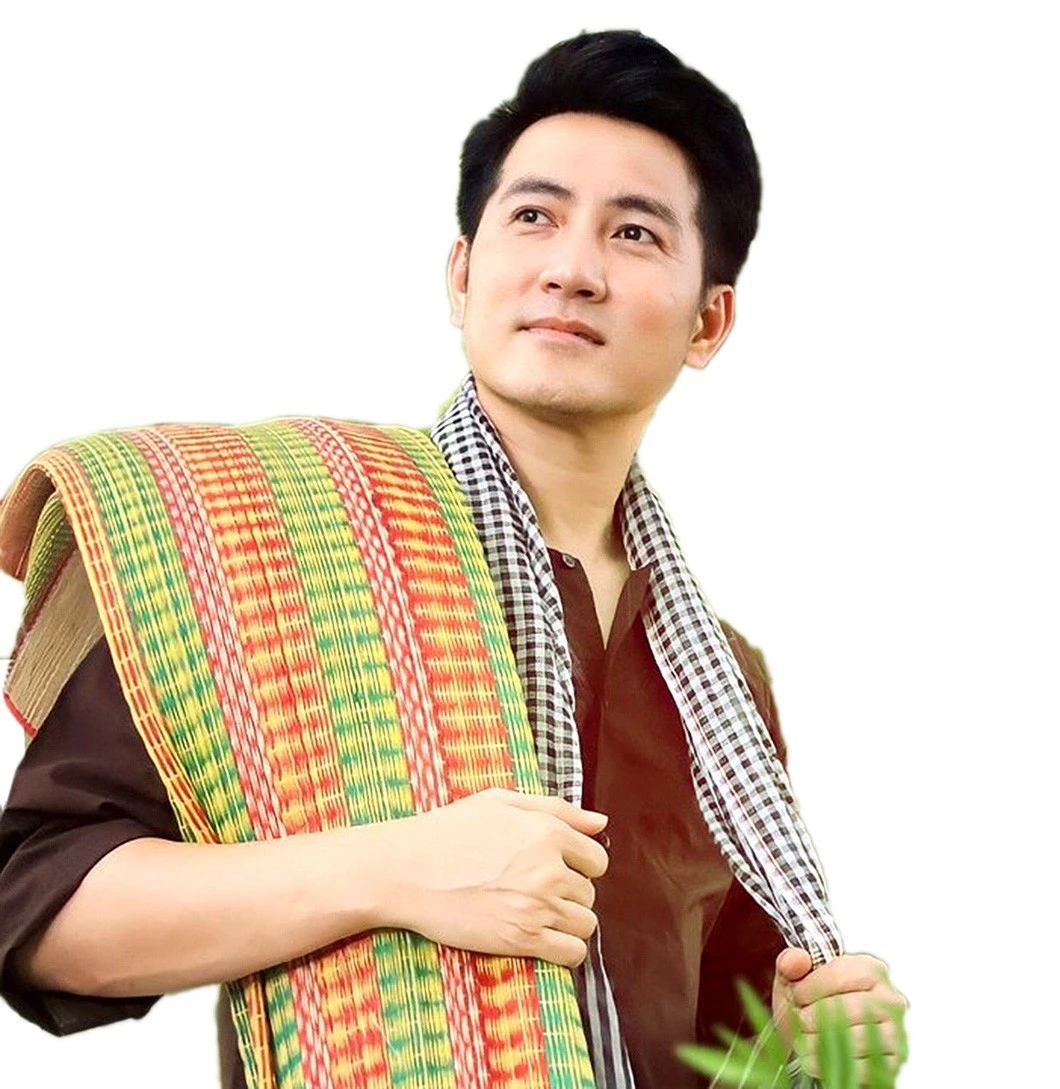 Nguyễn Phi Hùng: Kín tiếng, không scandal, nghi sắp cưới mẹ đơn thân Ngọc Lan - Hình 3