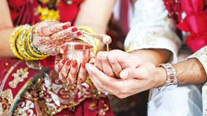 Cô dâu hủy hôn sát giờ vì bí mật nhà chồng sắp cưới, em gái út là trùm cuối? - Hình 5