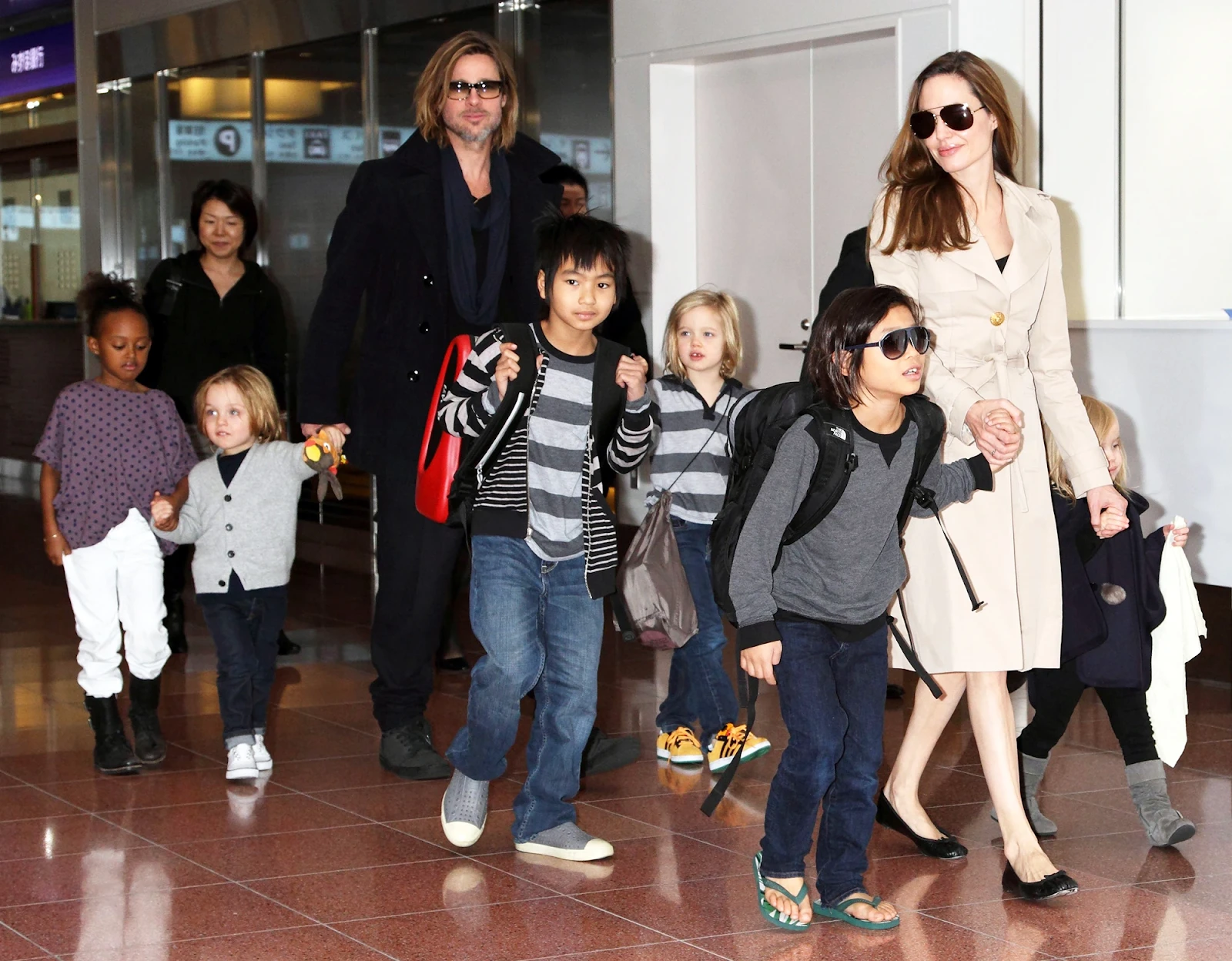 Pax Thiên sống buông thả, Brad Pitt nổi giận với Angelina Jolie vì cách dạy con? - Hình 6