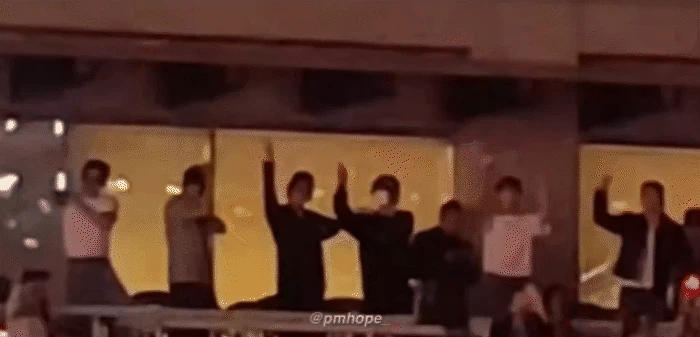 BTS vừa xuất ngũ đã gây bão: Quét sạch concert j-hope, em út Jung Kook giật trọn spotlight! - Hình 4