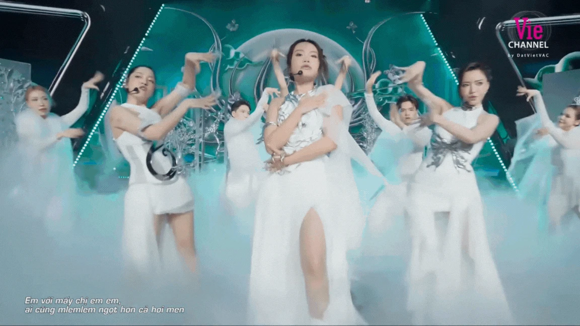Đi hát không đứa nào chịu nhảy mà đi thi Em Xinh đứa nào cũng muốn là main dancer - Hình 5