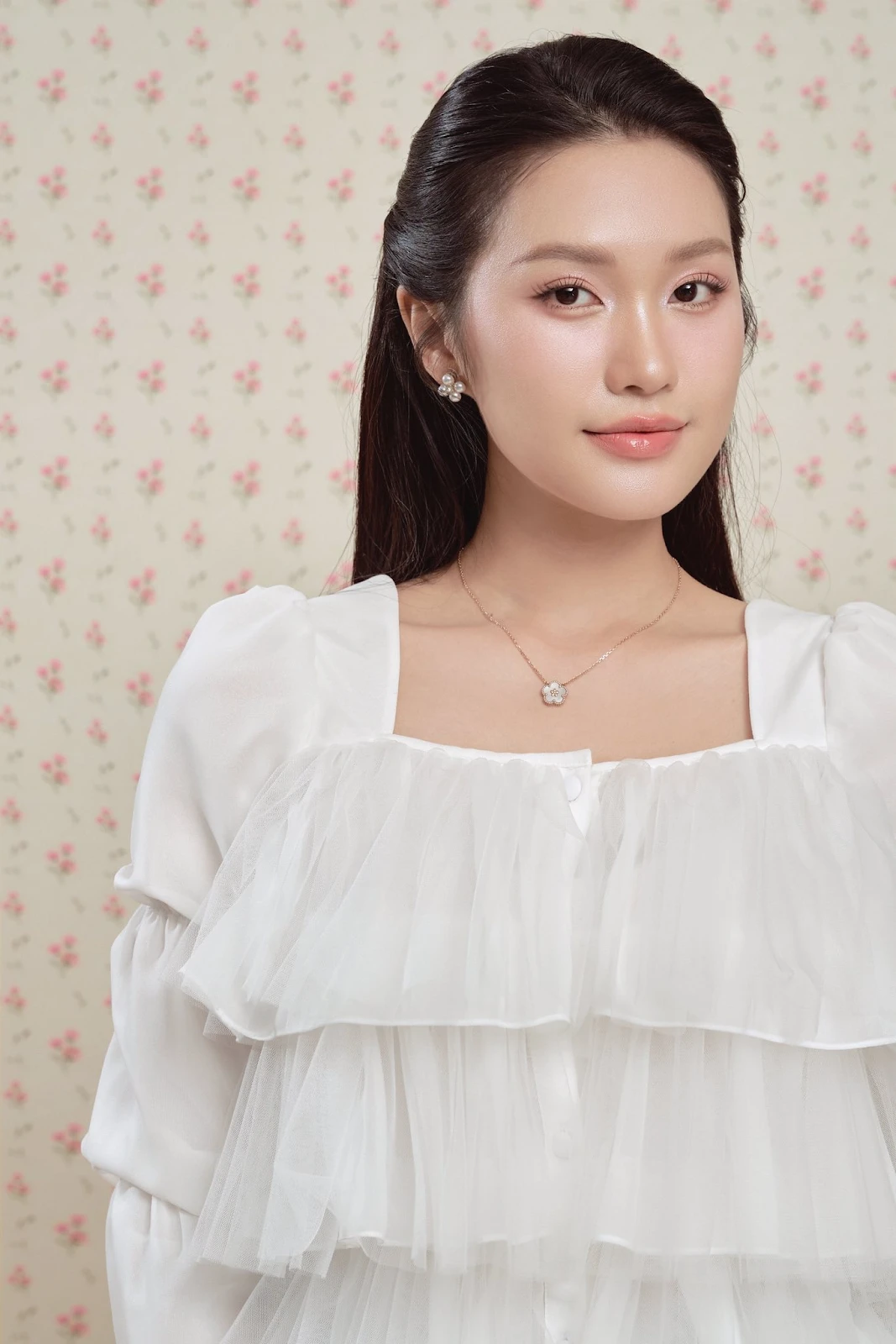Doãn Hải My được dân mạng nịnh khéo, chỉ đáp 1 câu không chút lố hay tự mãn - Hình 1
