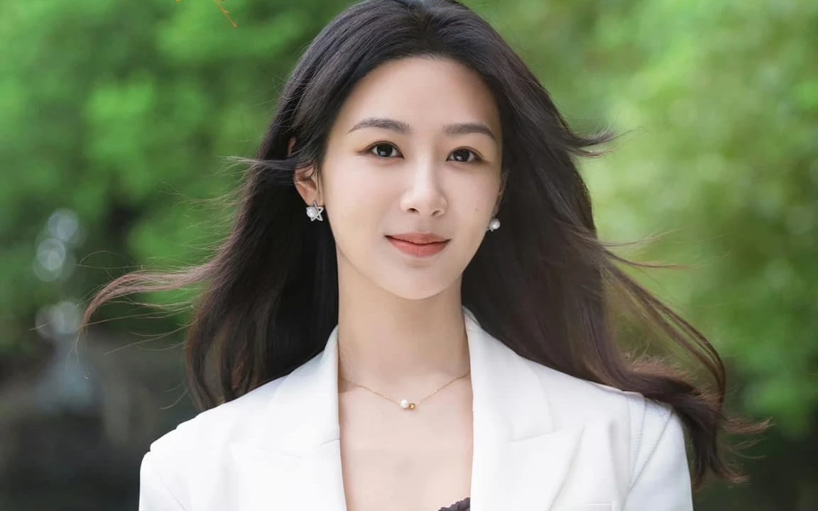Dương Tử: Từ mỹ nhân đường lưỡi bò bị fan Việt ghét, nhận đề cử Bạch Ngọc Lan - Hình 6