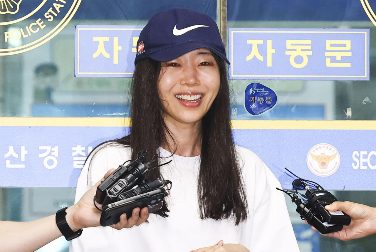 HYBE, Min Hee Jin đấu tố: NewJeans trở thành quân cờ giữa cuộc chiến thượng tầng - Hình 5