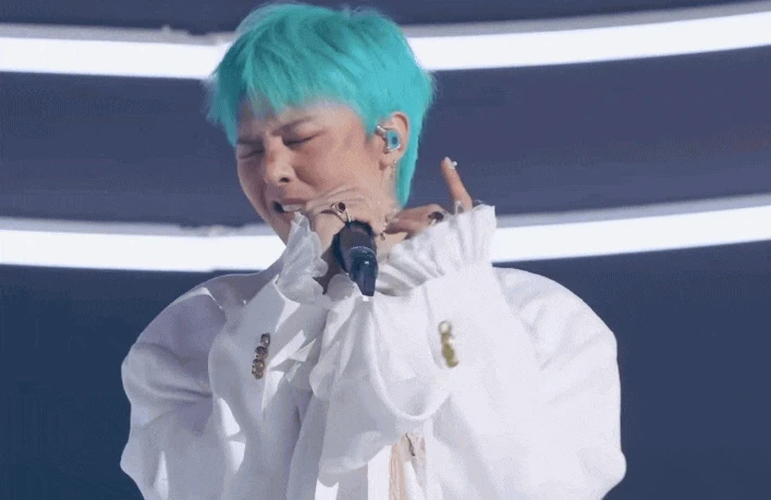 Trình của G-Dragon: 1 bài hát 4 thứ tiếng, tiếng Việt sẽ là túi mù được trình diễn tại Mỹ Đình? - Hình 1