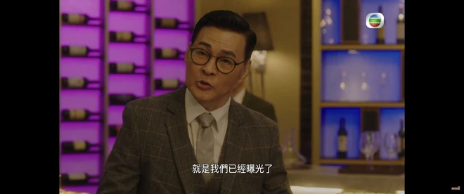 Cố Quán Trung: Mỹ nam cổ trang lao dốc vì phi.m 1.8 , U70 bán chân gà mưu sinh - Hình 5