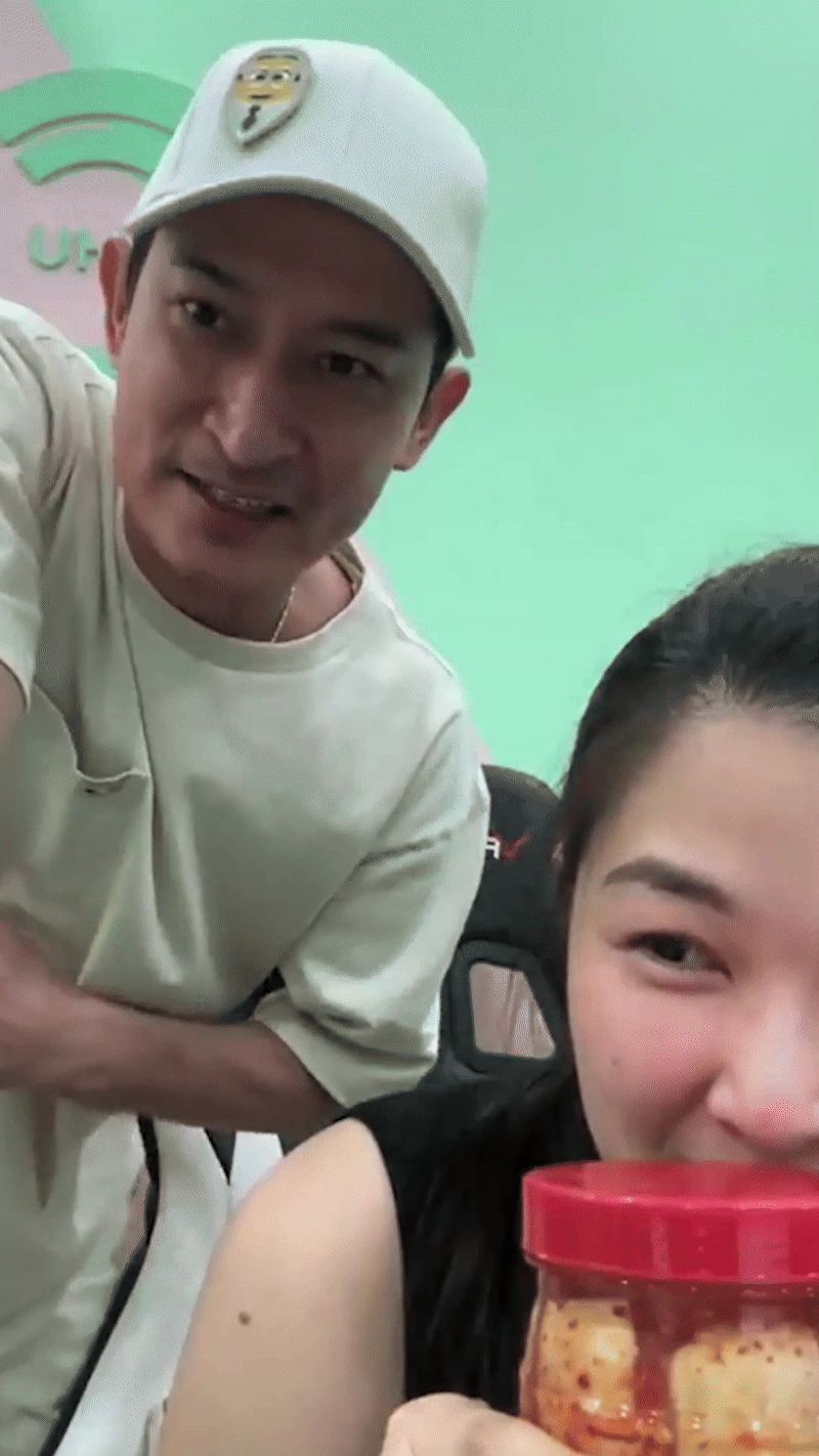 Huy Khánh nói 1 câu rõ thái độ giữa lúc gây bàn tán vì hội ngộ tình tứ với vợ cũ Á hậu - Hình 1