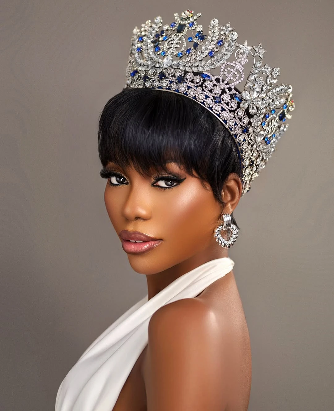 Miss Supranational 2025: 6 người đẹp bỏ thi, đại diện Việt Nam chắc suất intop? - Hình 3