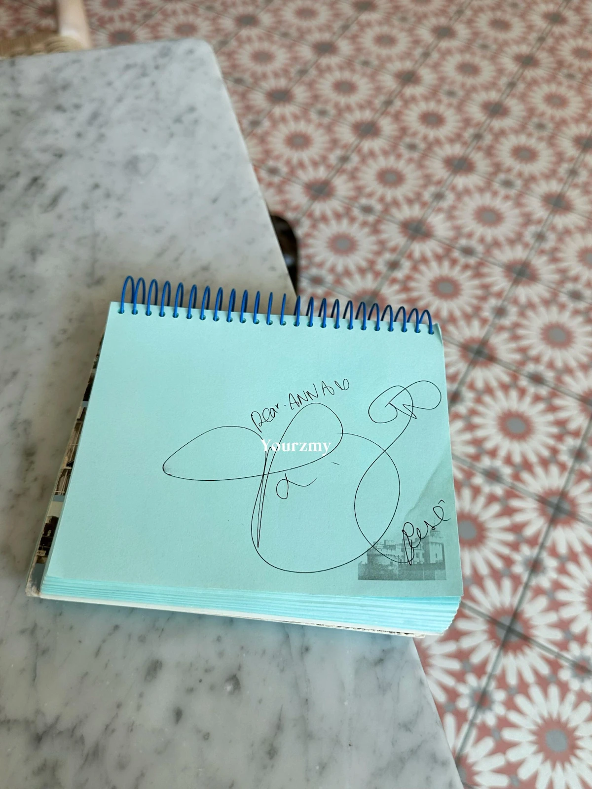 Rosé dạo chơi ở Mỹ không lo tập luyện, bị cả thế giới lên án, lo BTS vượt mặt - Hình 2