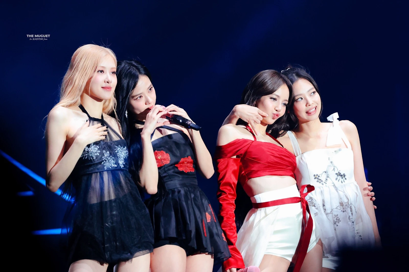 Rosé dạo chơi ở Mỹ không lo tập luyện, bị cả thế giới lên án, lo BTS vượt mặt - Hình 6