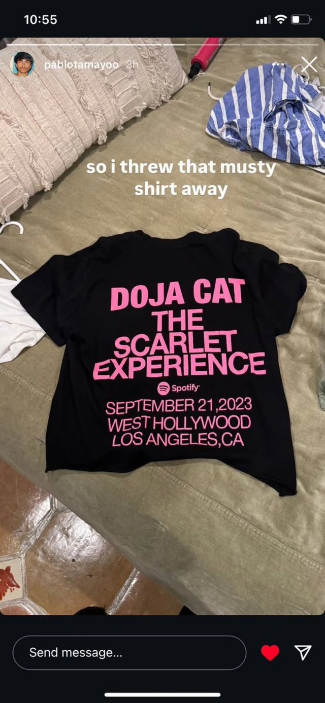 Doja Cat tố fan sờ soạng, vứt áo được tặng còn chê có mùi, hút 70 triệu lượt xem - Hình 5