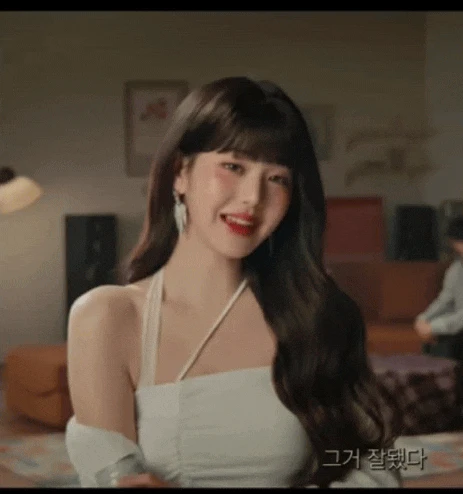Công chúa Jang Won Young bơm môi đến không thể cười nổi? - Hình 2