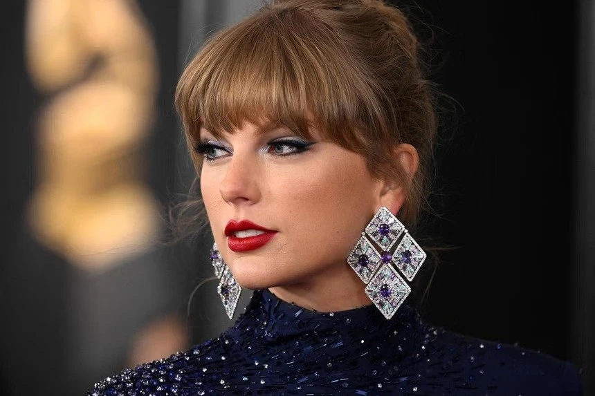 Taylor Swift chưa lên sân khấu, Travis Kelce đã gây bão với tuyên bố này! - Hình 5