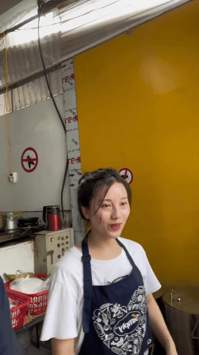 Đi 20km đến gặp hot girl bán phở Tuyên Quang: Lộ nhan sắc không app, rộ tin đã có chồng - Hình 3
