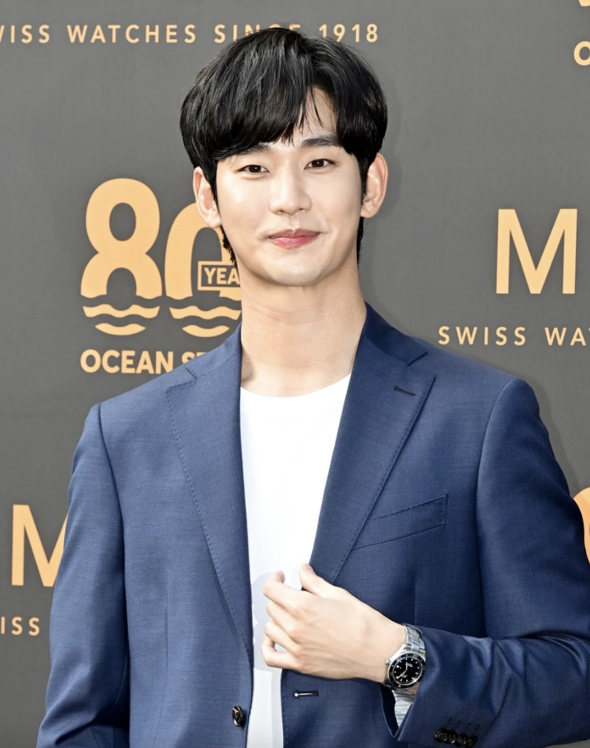 Kim Soo Hyun lại gặp biến lớn, nguy cơ này khiến fan không khỏi lo lắng? - Hình 3