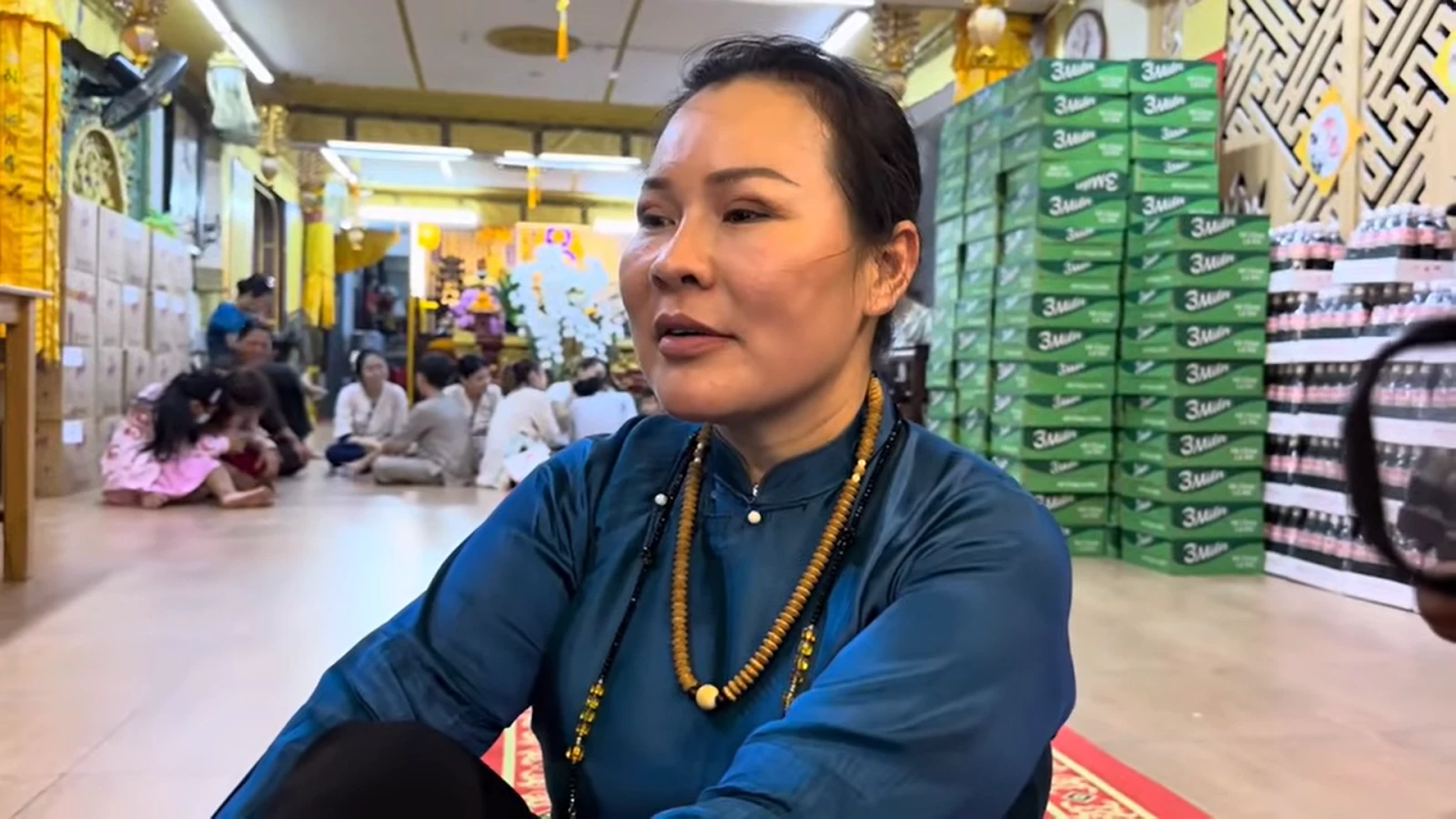 Lê Phương đăng 10 chữ ẩn ý, ám chỉ vợ Quý Bình hám lợi, bị nhà chồng từ mặt - Hình 1