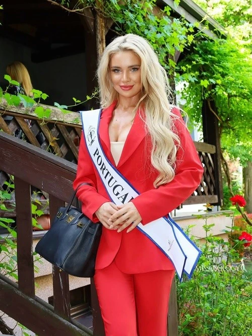 Miss Supranational: Lộ diện đối thủ đáng gờm của Kỳ Duyên, đẹp như búp bê sống - Hình 4