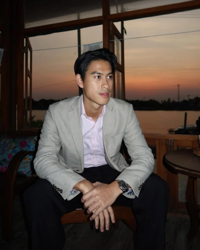 Danh tính tình tin đồn Tân MW, học vấn khủng người thừa kế cơ ngơi bà trùm HH TL - Hình 5