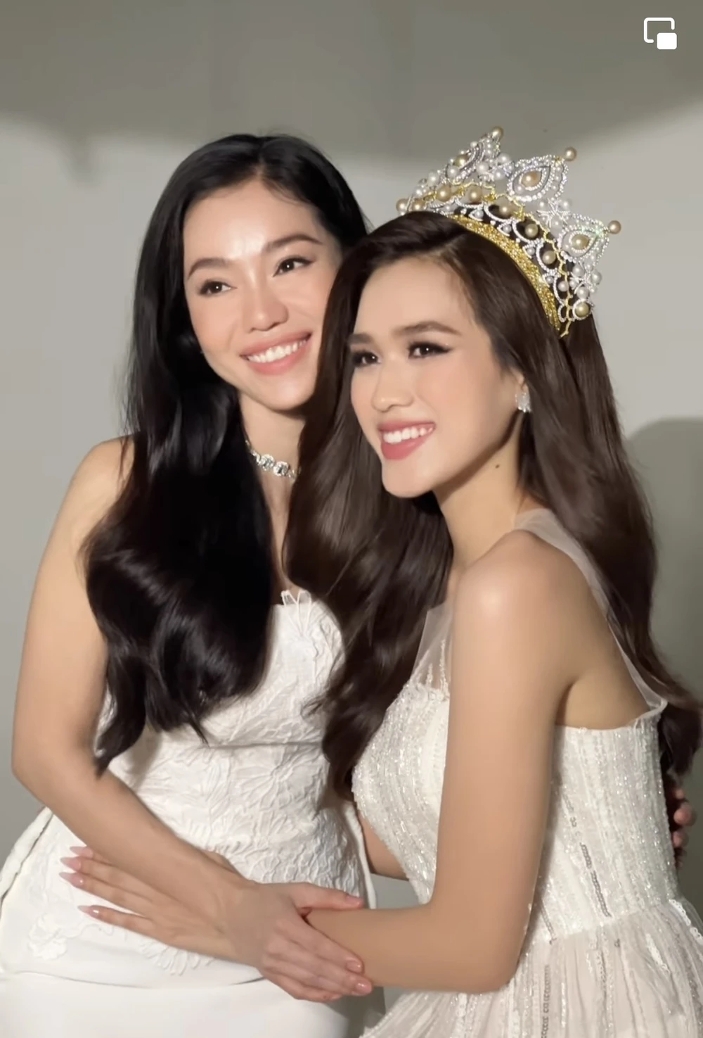 Đỗ Hà bị tóm lộ diện bên thiếu gia, dân tình sốc bởi hành động lạ, sắp cưới? - Hình 8