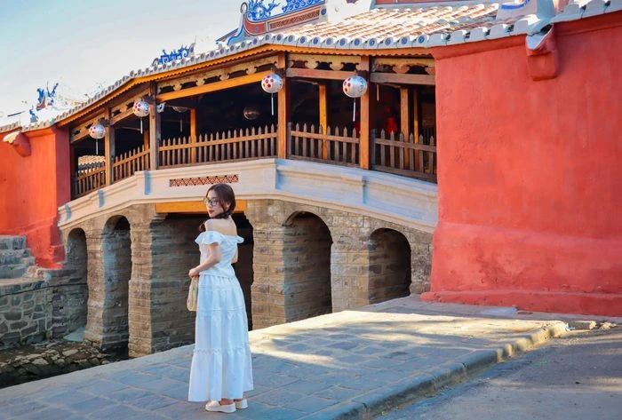 Khách Anh nêu lý do du lịch Việt Nam hấp dẫn hơn Thái Lan - Hình 5