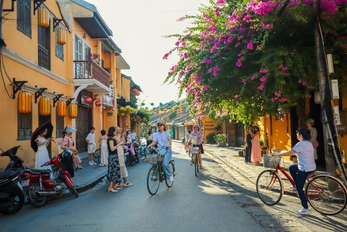 Khách Anh nêu lý do du lịch Việt Nam hấp dẫn hơn Thái Lan - Hình 3